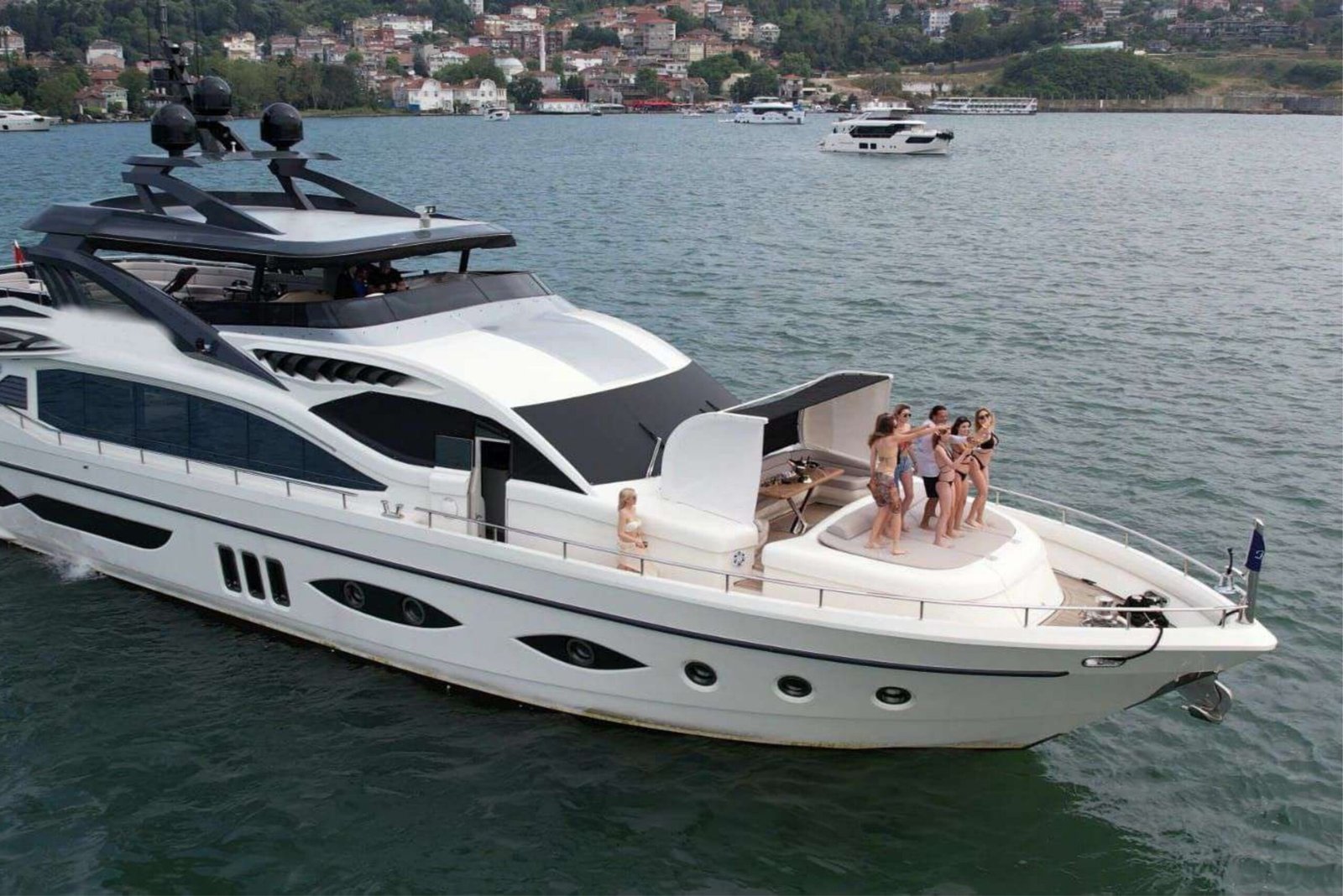 Luxury Yacht Charter in Bodrum Bay