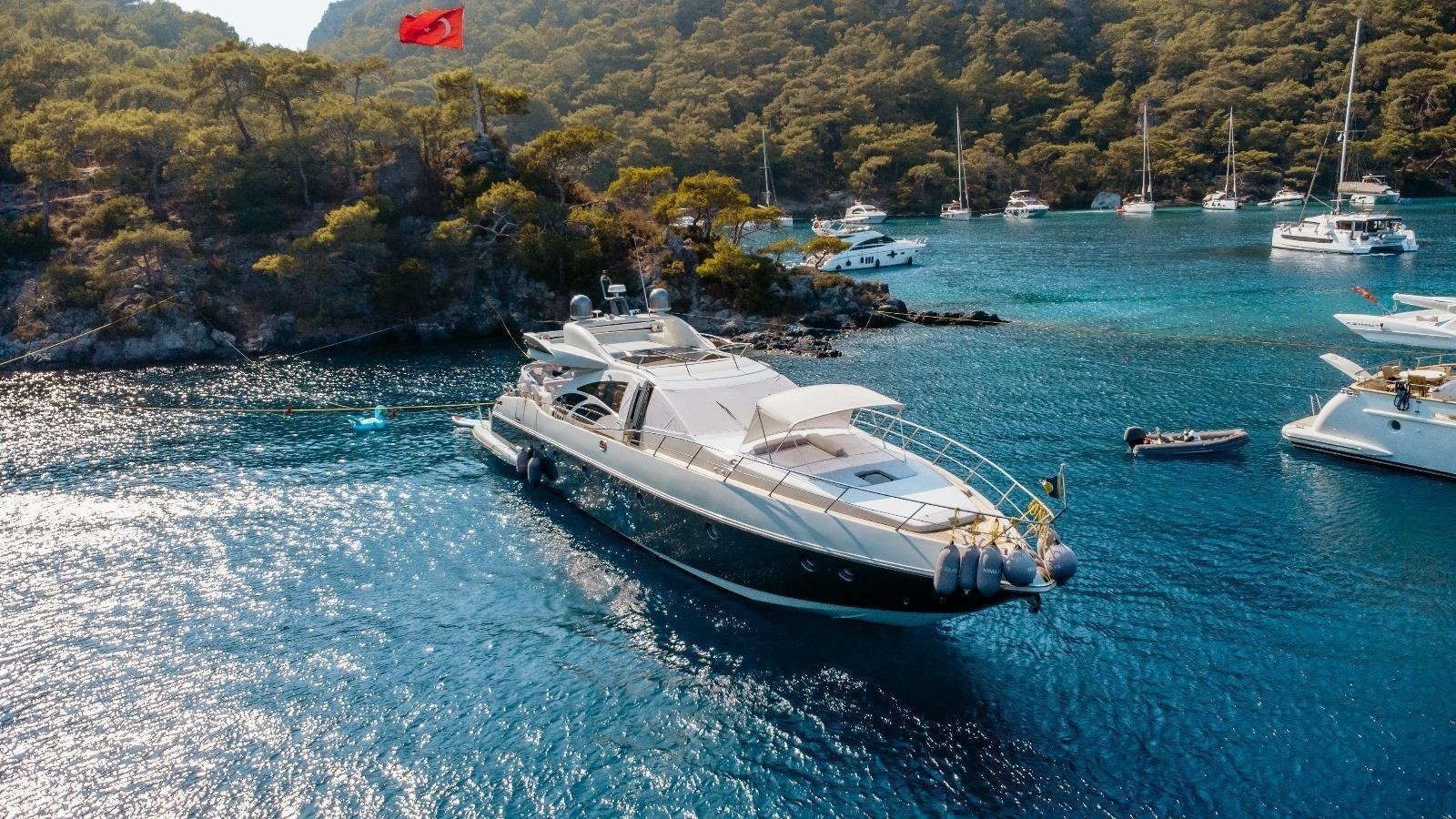 LUX-AZM86 luxury yacht charter in Bodrum