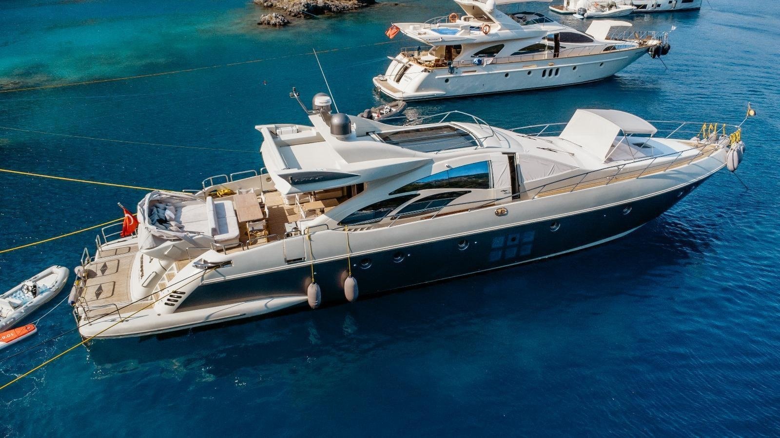 LUX-AZM86 private yacht with cabins for overnight charter in Bodrum